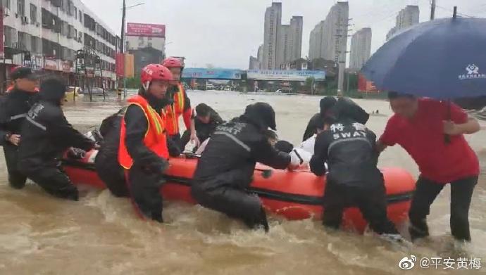 湖北黄梅近500名考生因暴雨被困！为什么中国下暴雨会被淹？