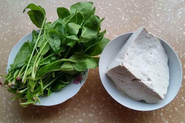 菠菜鸡蛋汤的做法大全 菠菜豆腐可以一起吃吗