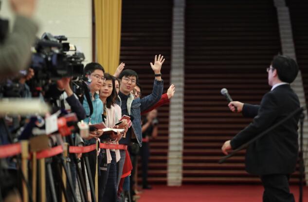 两高负责人部长通道首秀：宝宝不高兴,后果很严重