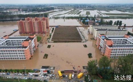 本轮强降雨致河南南召县1死1伤2失踪，叶县一高中3000师生被困，南阳8000人紧急转移